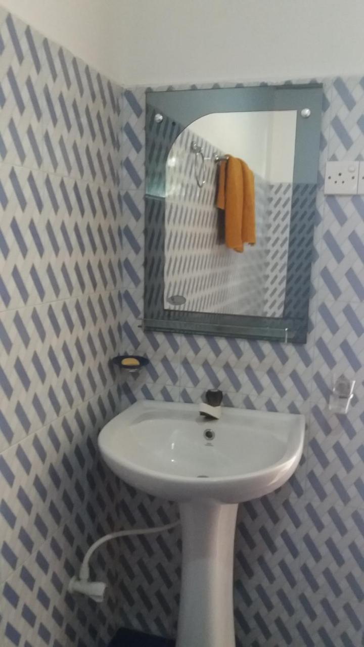Ishitha Homestay Тангале Екстериор снимка